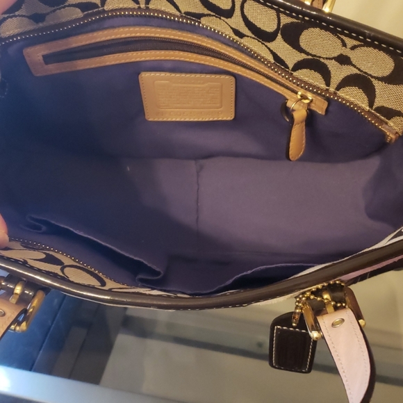 Coach holiday purse - Picture 3 of 3